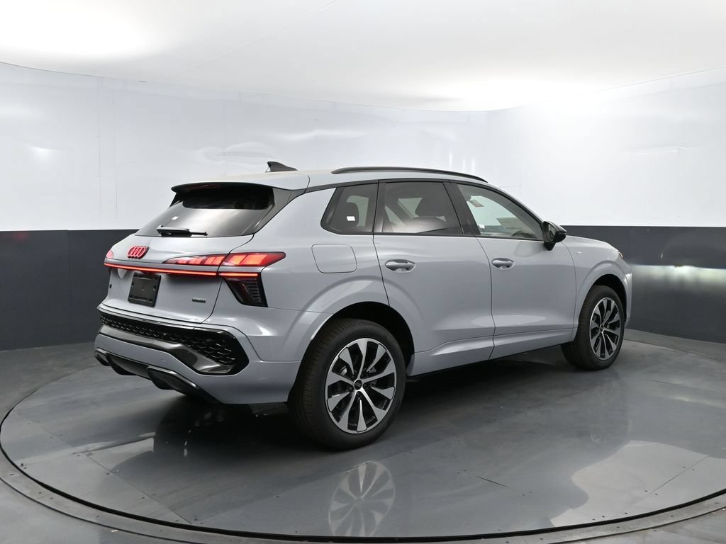 New 2026 Audi Q3 quattro 2.0T AWD/4WD image 24
