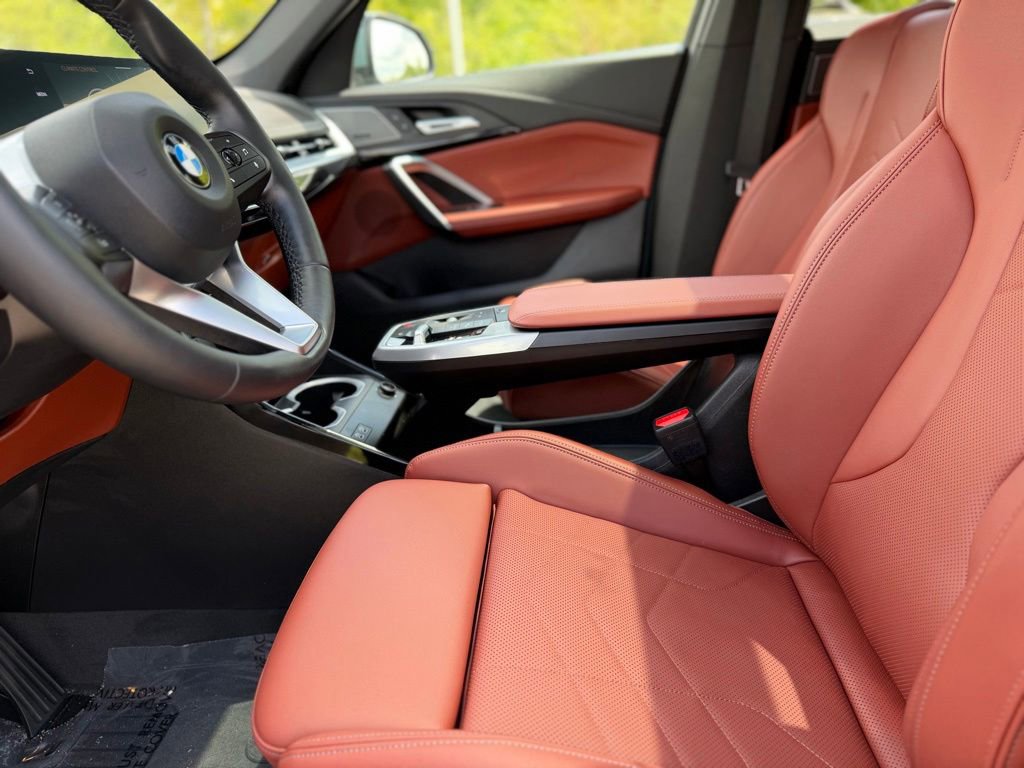 Used 2026 BMW X1 xDrive28i AWD/4WD image 15