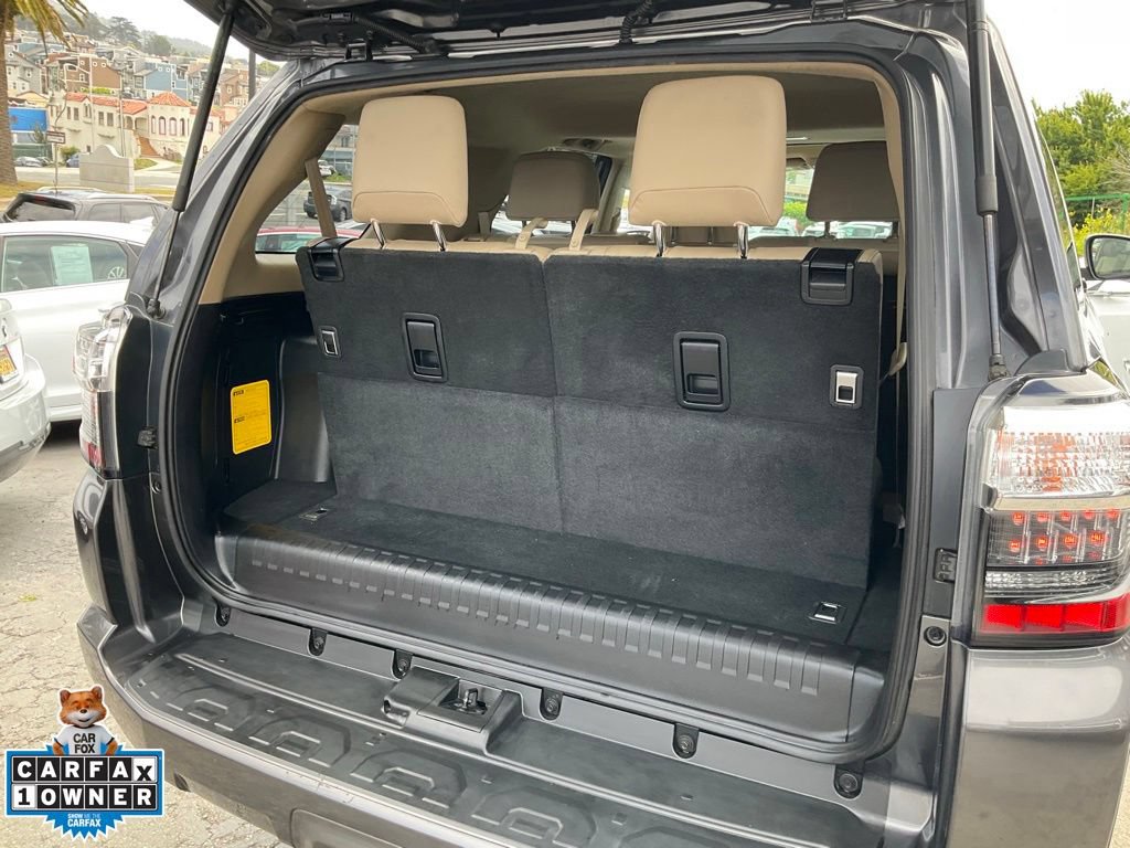 Used 2018 Toyota 4Runner SR5 Premium w/ Wilderness Package AWD/4WD image 8
