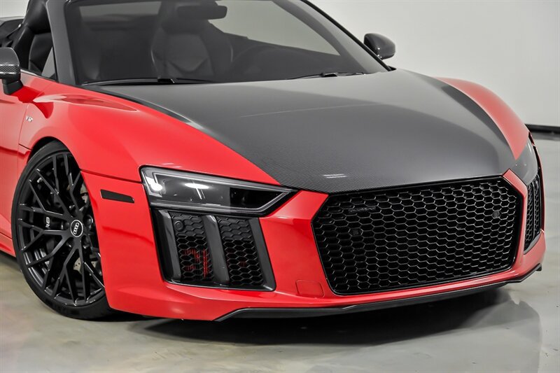 Used 2017 Audi R8 V10 AWD/4WD image 3