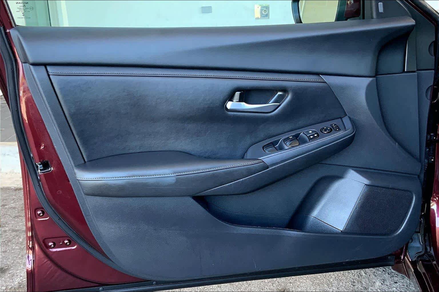 Used 2025 Nissan Sentra SV w/ Trunk Package FWD image 23