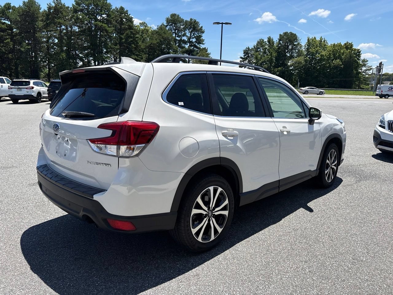 Used 2023 Subaru Forester Limited AWD/4WD image 10