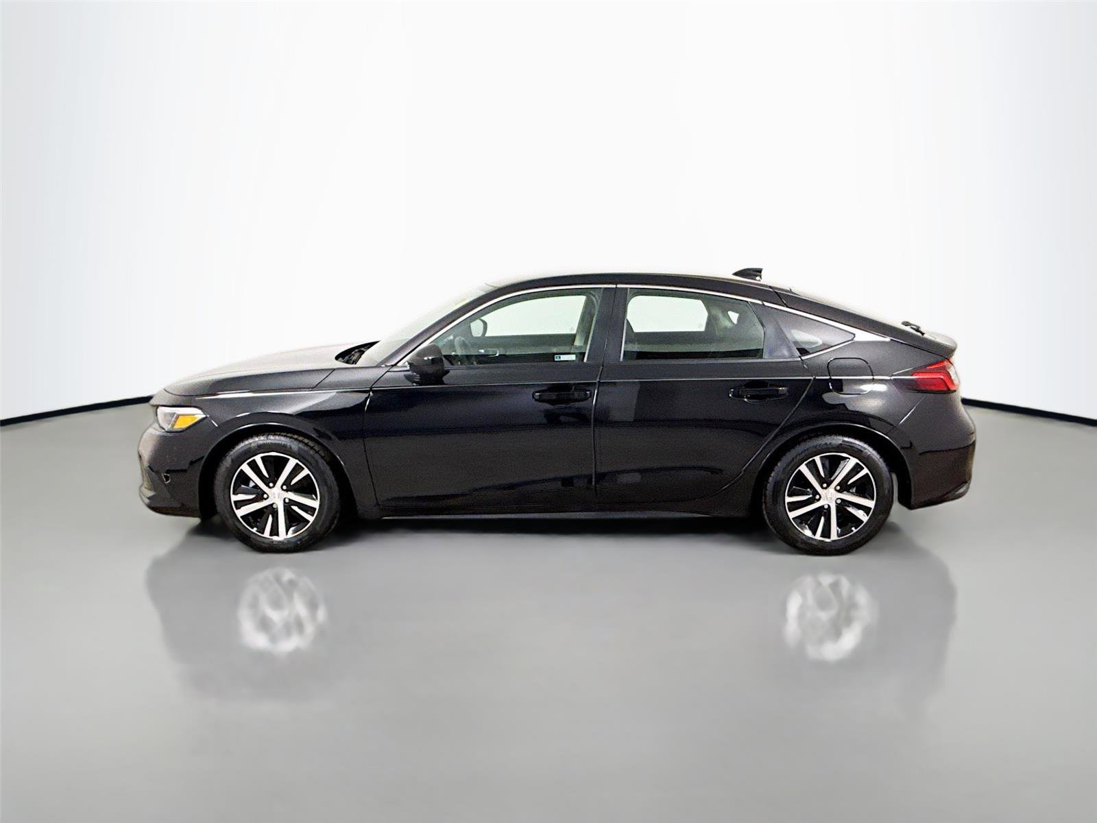 Used 2023 Honda Civic LX image 4