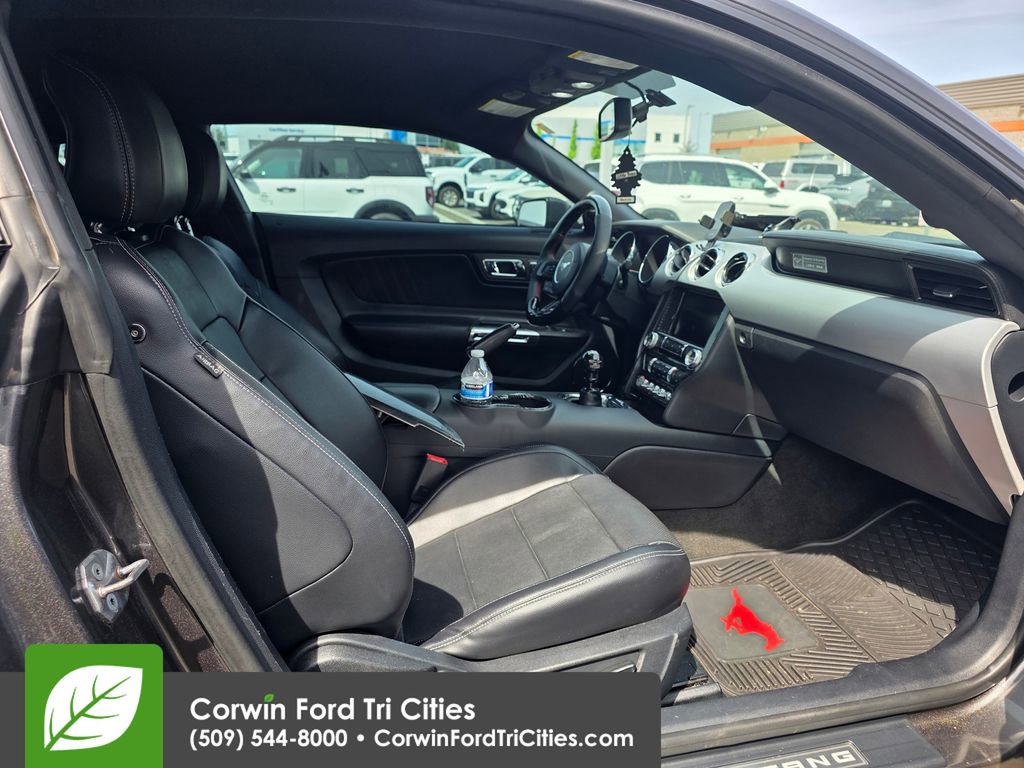Used 2015 Ford Mustang GT Premium w/ Equipment Group 401A RWD image 7