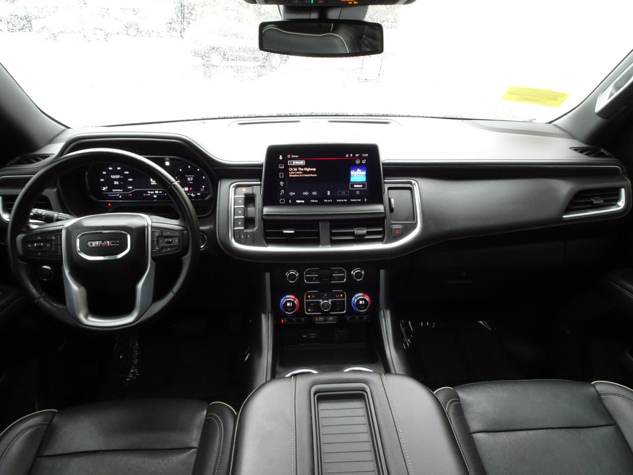 Used 2023 GMC Yukon SLT image 13