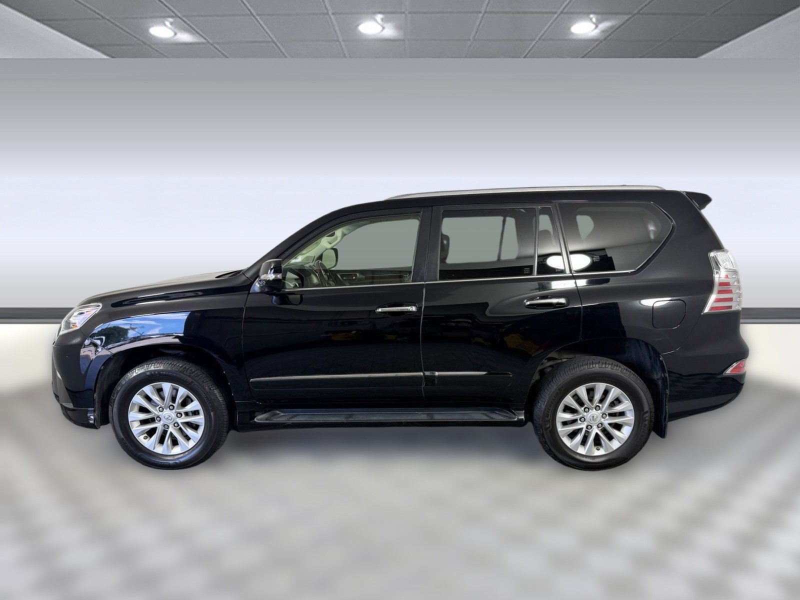 Used 2018 Lexus GX 460 Premium w/ Premium Package AWD/4WD image 2