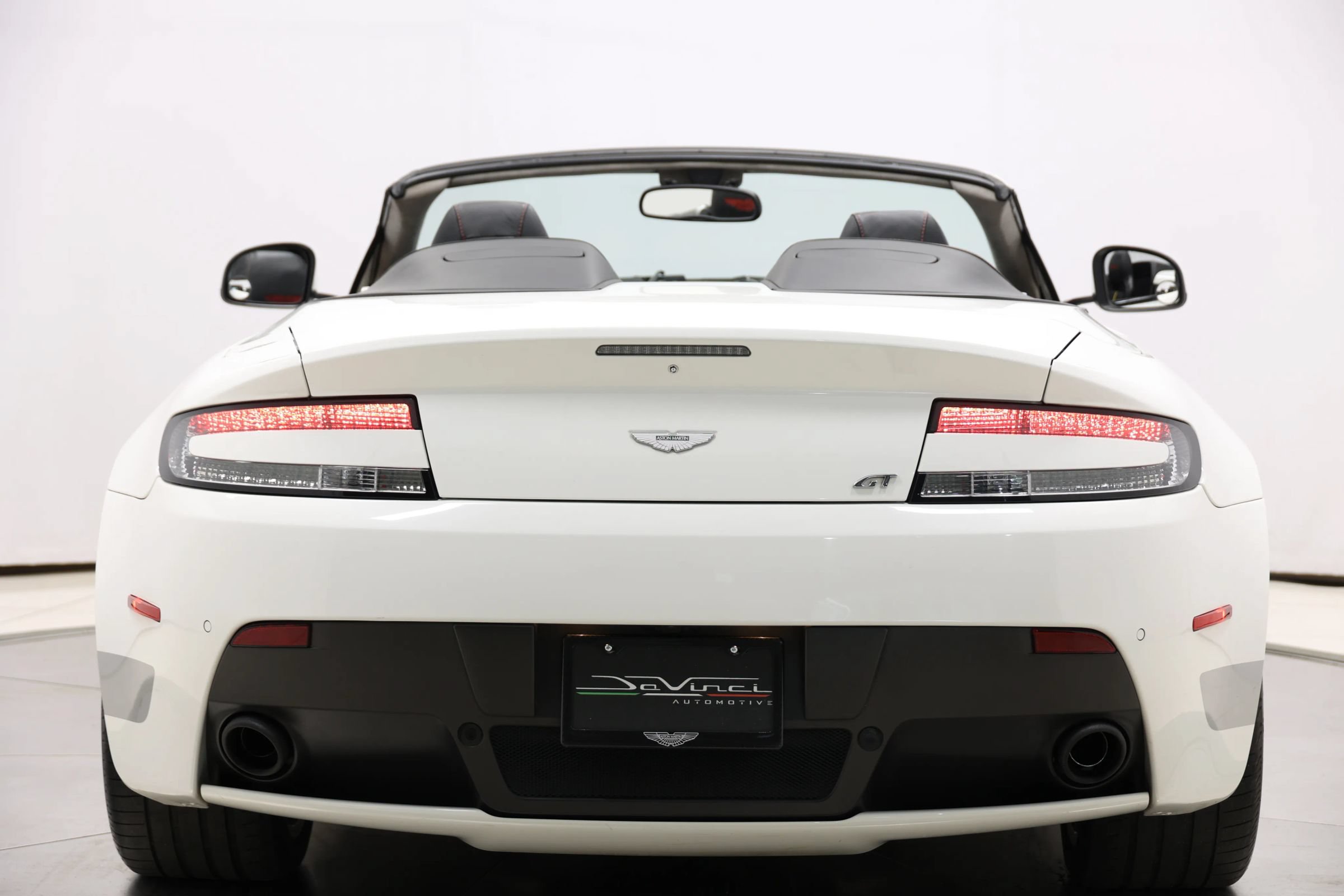 Used 2016 Aston Martin V8 Vantage GT RWD image 47