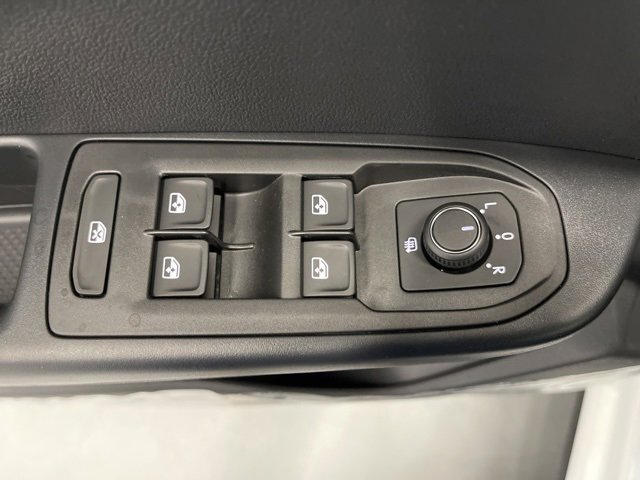 New 2026 Volkswagen Taos SE image 28