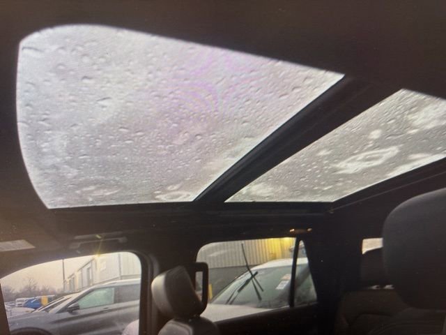 Used 2022 Ford Expedition Platinum image 5