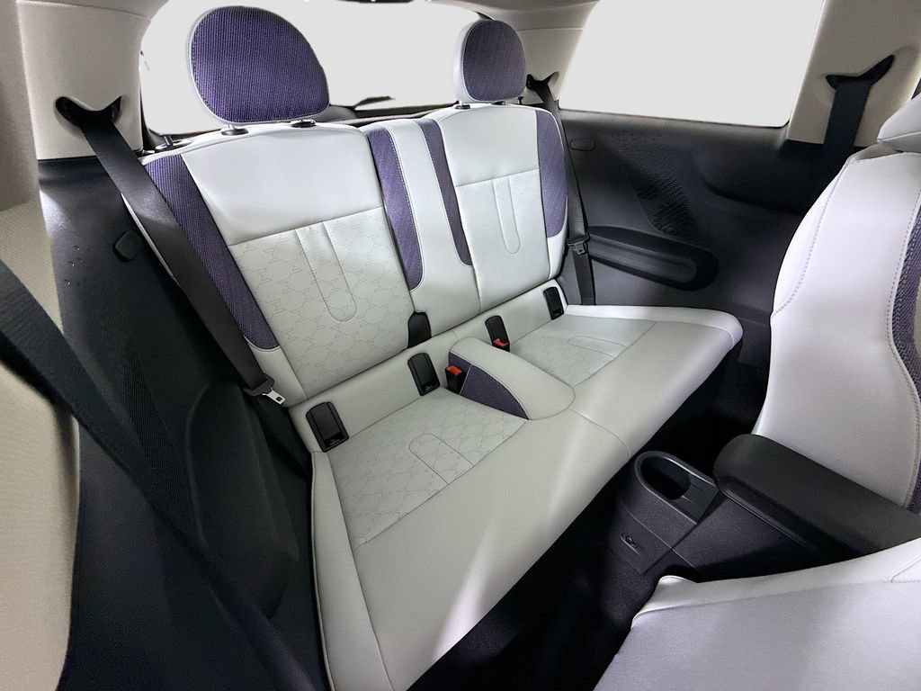 Certified 2025 MINI Cooper S FWD image 22