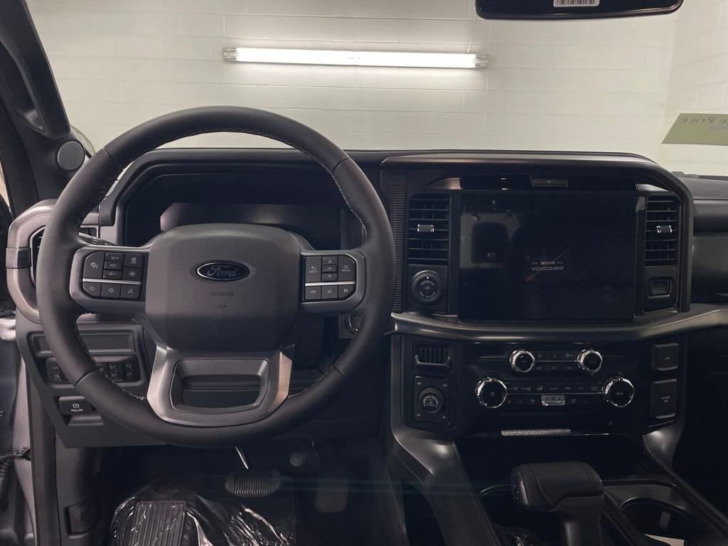 New 2025 Ford F150 Lariat w/ Equipment Group 502A High image 18