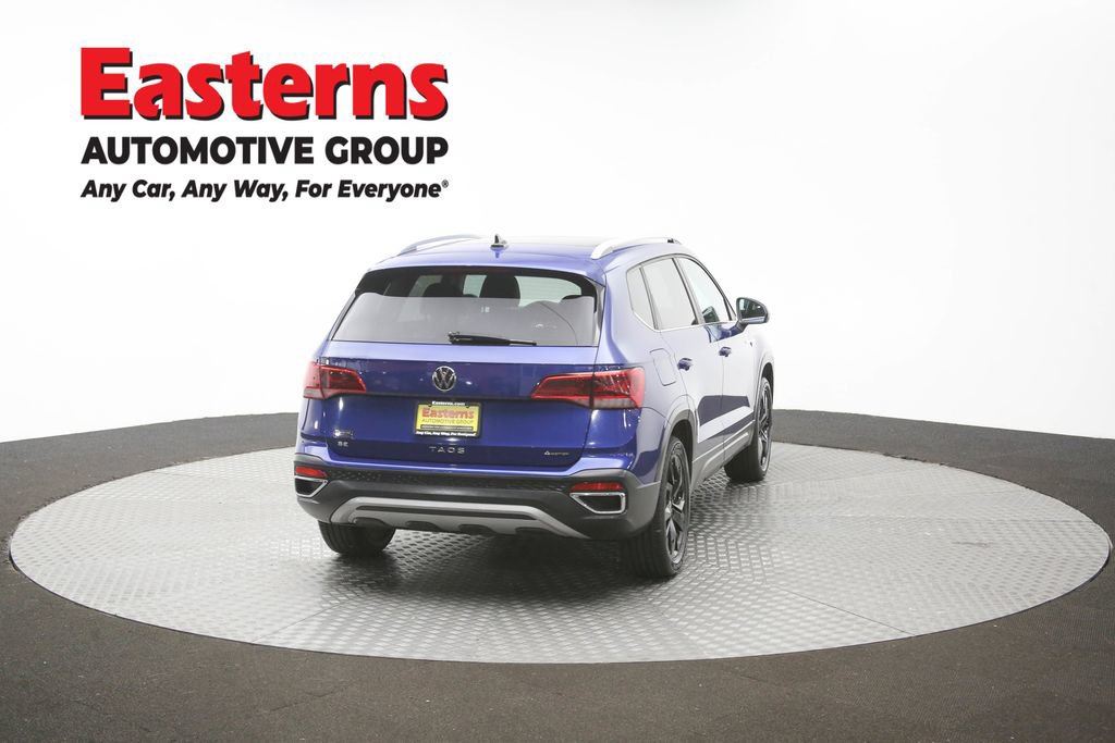 Used 2022 Volkswagen Taos SE w/ Panoramic Sunroof Package FWD image 39