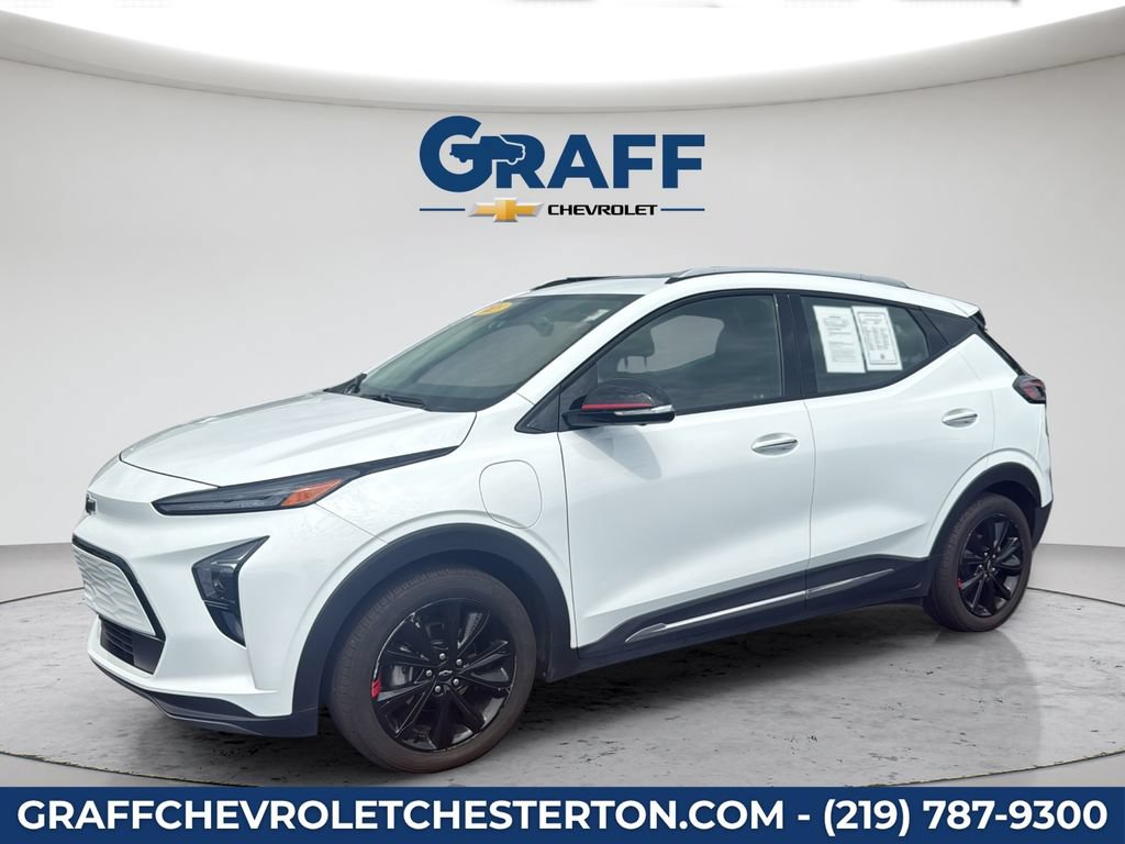 Used 2023 Chevrolet Bolt EUV Premier w/ Sun & Sound Package FWD image 13