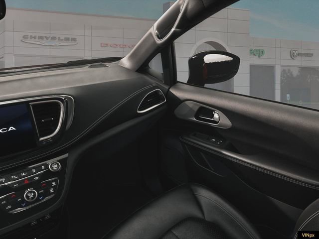 New 2027 Chrysler Pacifica Select FWD image 20
