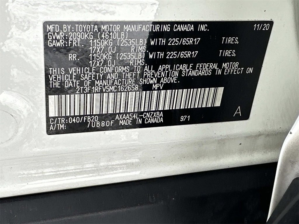 Used 2021 Toyota RAV4 LE image 17