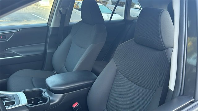 Used 2024 Toyota RAV4 LE image 26