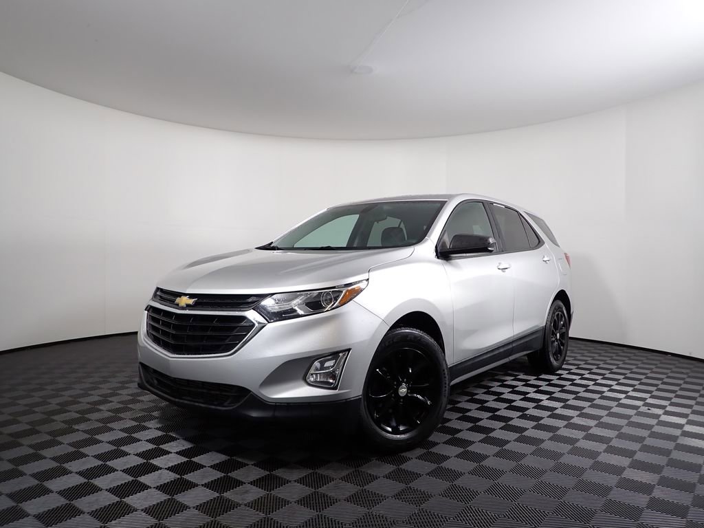 Used 2019 Chevrolet Equinox LS w/ LS Convenience Package image 2