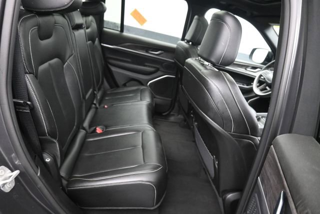 Used 2024 Jeep Grand Cherokee Limited 4xe AWD/4WD image 8