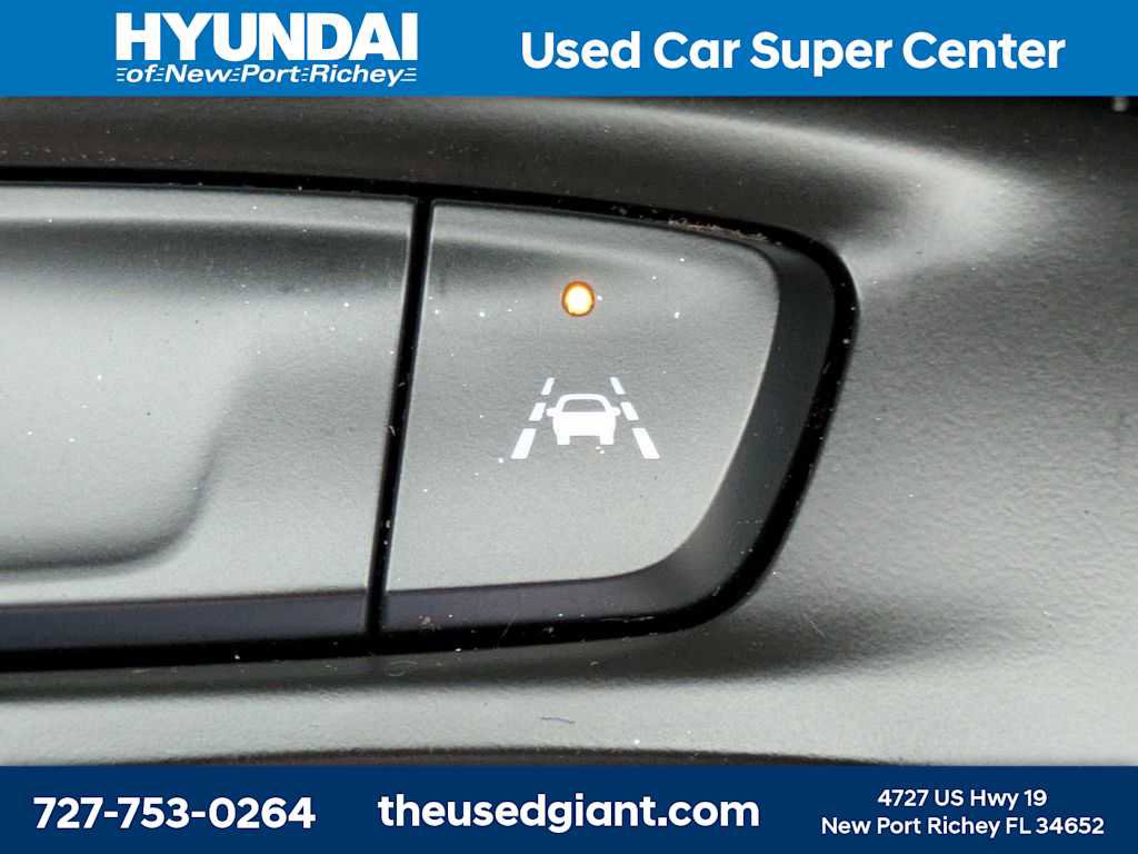 Used 2025 Chevrolet Trax LS FWD image 25