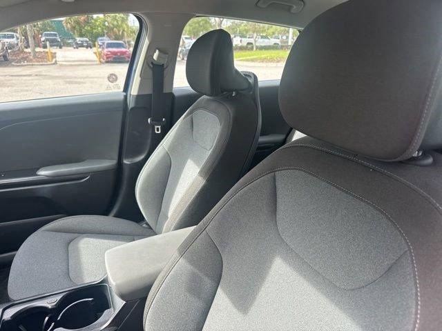 Used 2025 Kia K4 LXS image 4
