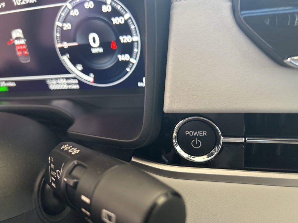 New 2025 Mitsubishi Outlander SEL image 50