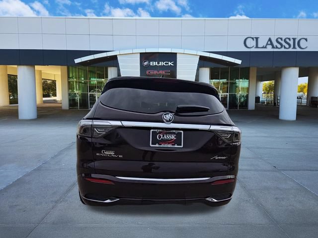 Used 2022 Buick Enclave Avenir w/ Avenir Technology Package FWD image 7