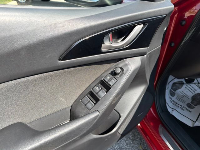 Used 2016 MAZDA MAZDA3 i Touring w/ Popular Equipment Package FWD image 22