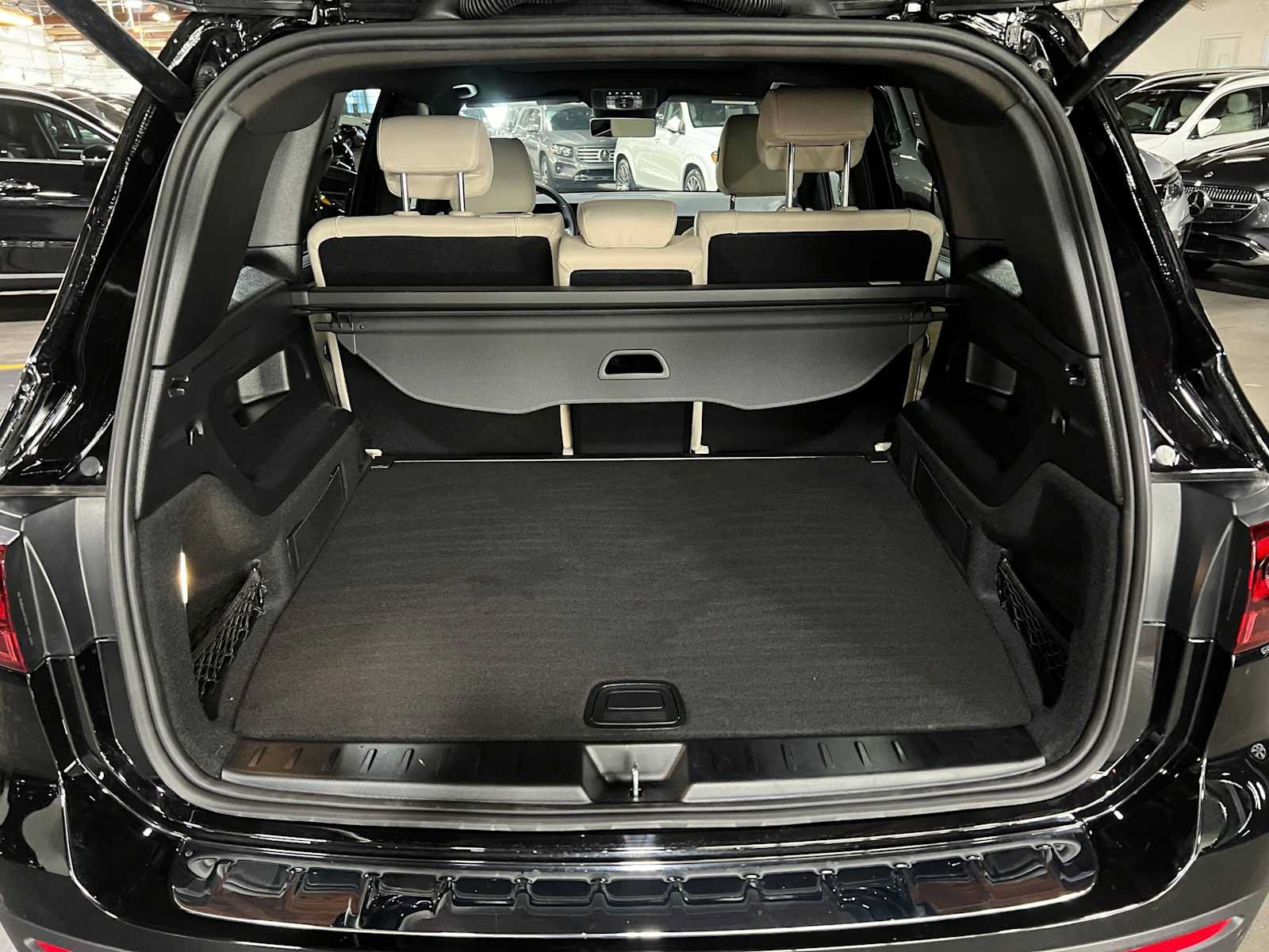 Used 2026 Mercedes-Benz GLB 250 4MATIC image 16