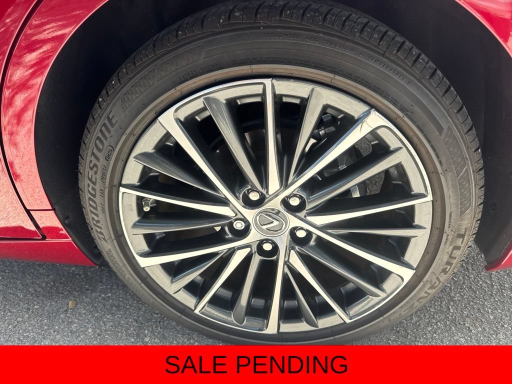 Certified 2025 Lexus ES 300h w/ Premium Package FWD image 13
