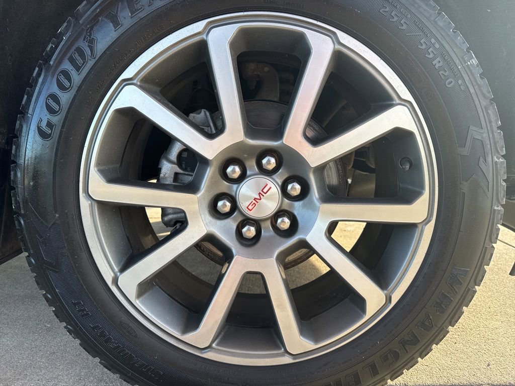 Used 2021 GMC Canyon Denali image 30