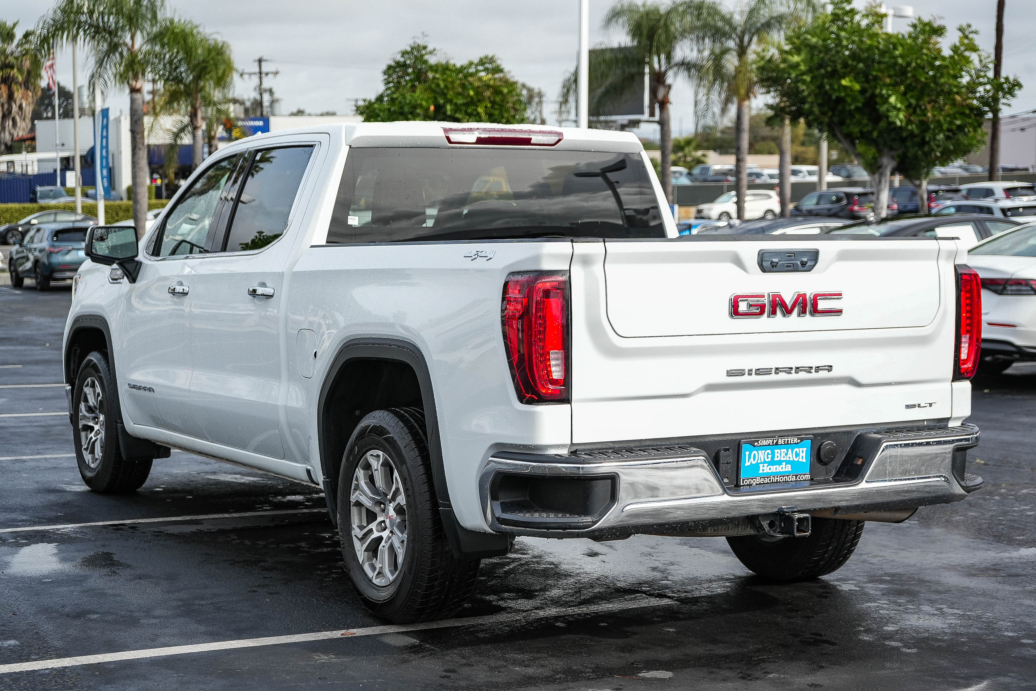 Used 2024 GMC Sierra 1500 SLT image 9