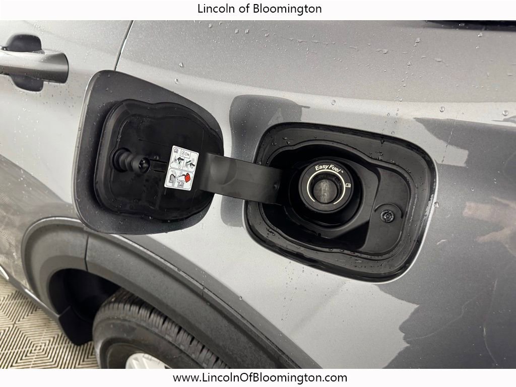 Used 2023 Ford Explorer XLT w/ Equipment Group 202A image 13