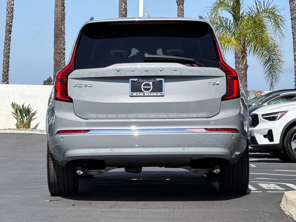 New 2026 Volvo XC90 T8 Plus AWD/4WD image 4