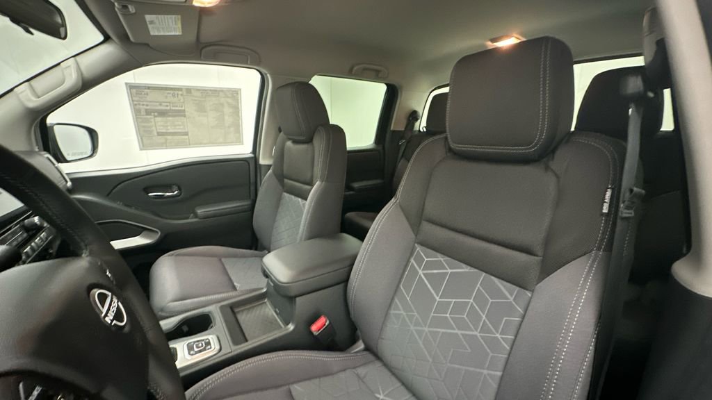 New 2026 Nissan Frontier SV w/ SV Convenience Package image 9