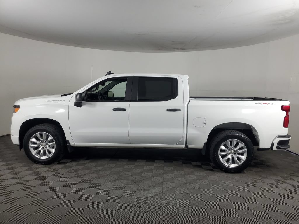 Used 2022 Chevrolet Silverado 1500 Custom AWD/4WD image 7