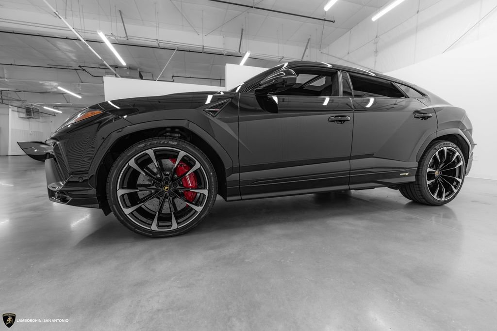 Used 2024 Lamborghini Urus S AWD/4WD image 10
