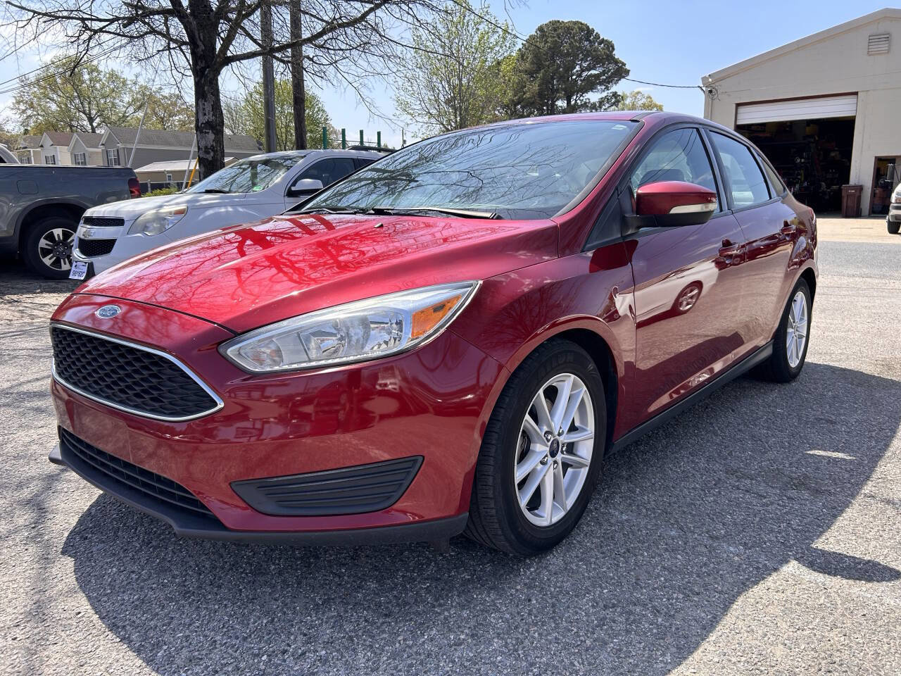 Used 2016 Ford Focus SE w/ SE Power Seat Package image 12