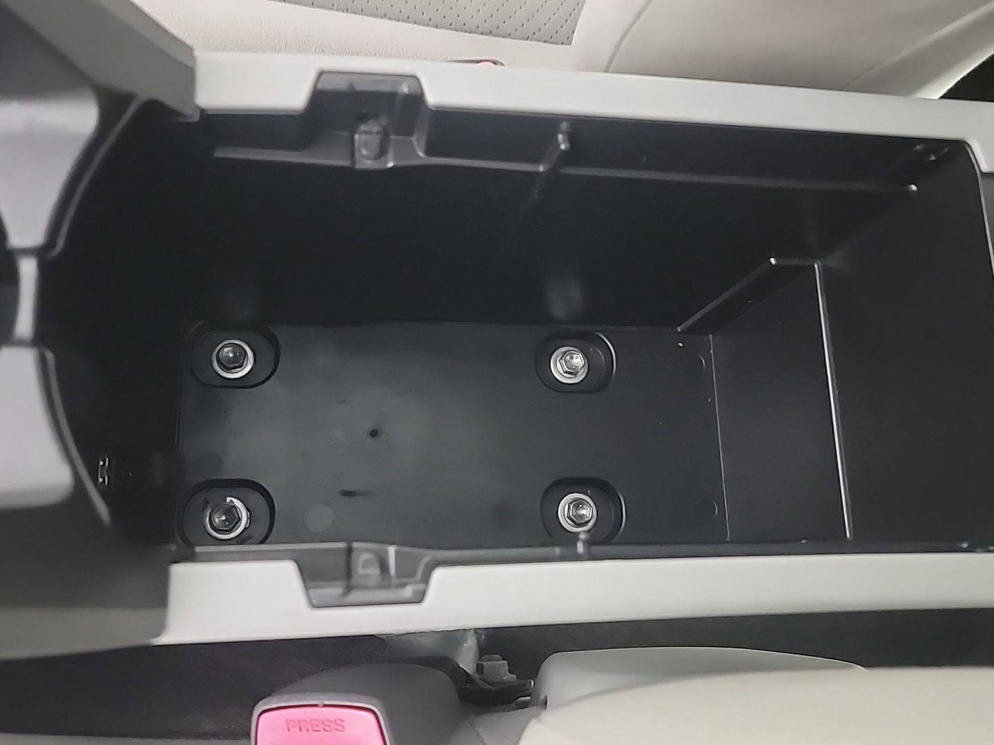 Used 2013 Toyota Prius Three image 33