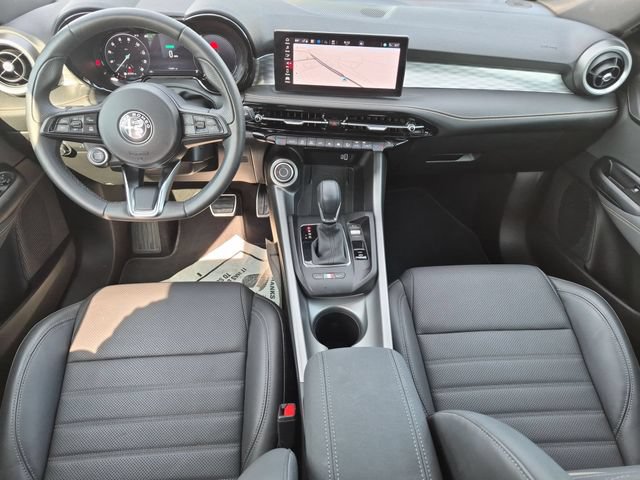 Used 2025 Alfa Romeo Tonale w/ Premium Package AWD/4WD image 31