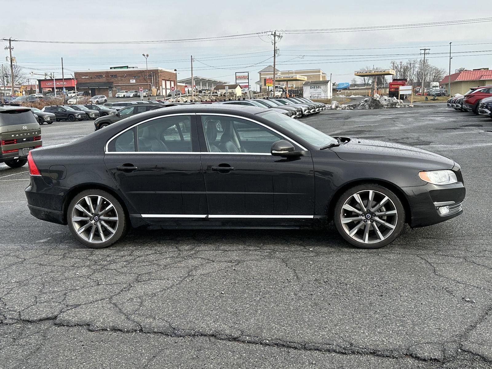 Used 2016 Volvo S80 T5 w/ Convenience Package image 9