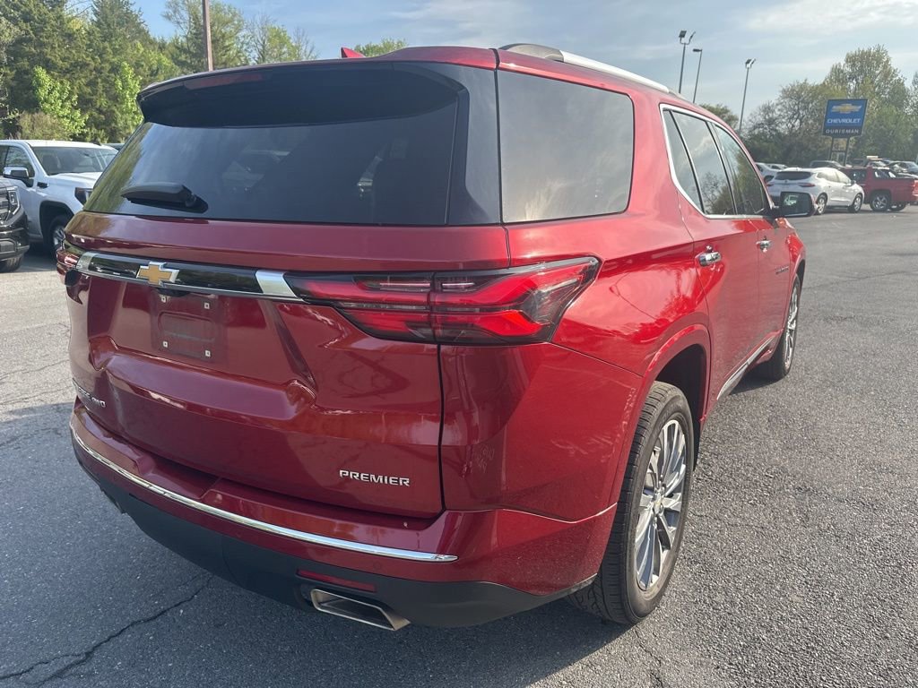 Used 2022 Chevrolet Traverse Premier w/ LPO, Cargo Package image 5