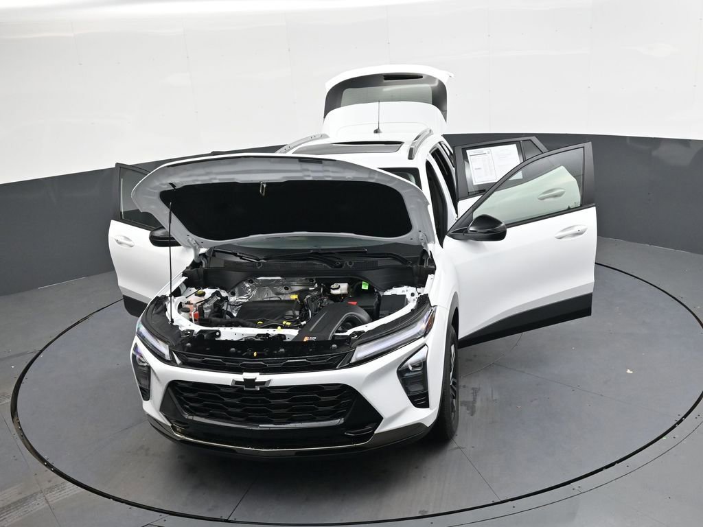 Used 2025 Chevrolet Trax ACTIV w/ Sunroof Package image 42