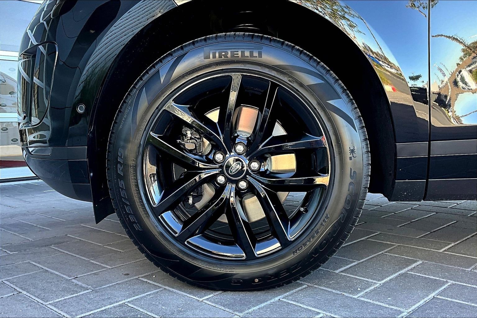 New 2026 Land Rover Range Rover Evoque S image 12