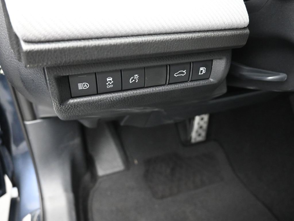 Used 2026 Toyota Camry SE w/ Convenience Package image 13