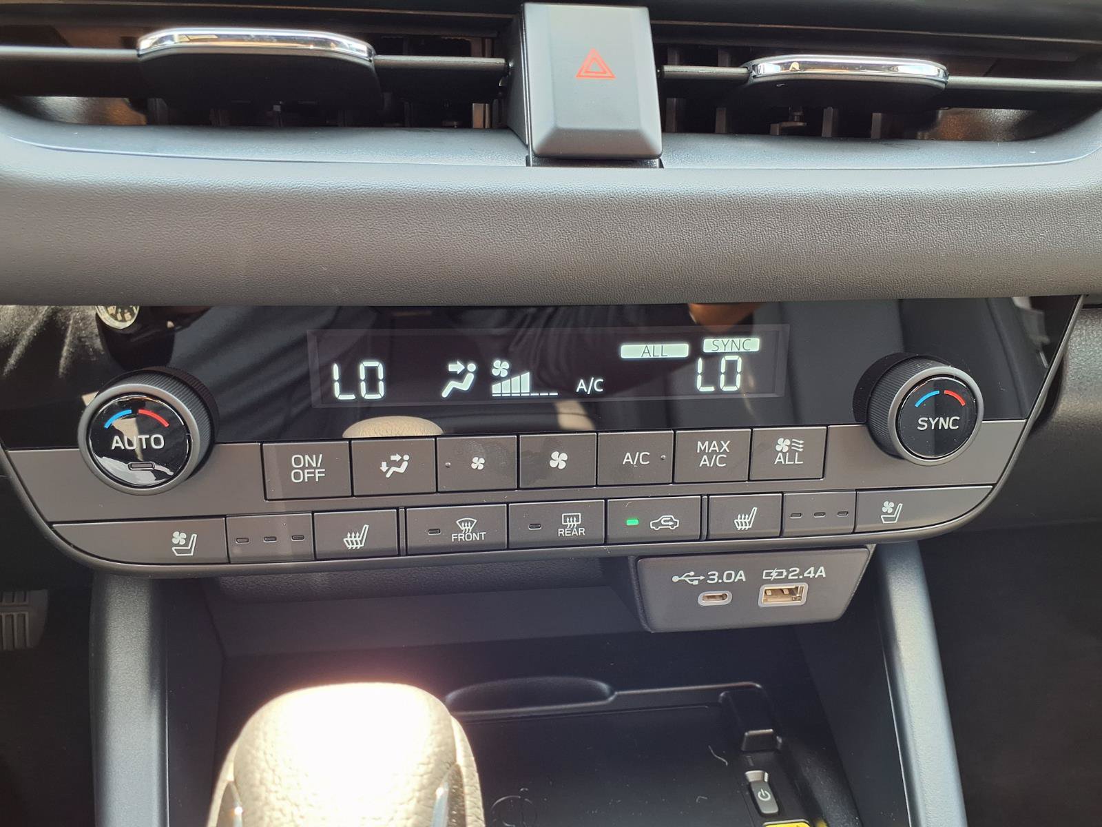 New 2026 Subaru Outback Touring AWD/4WD image 13