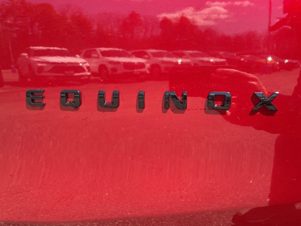 Used 2024 Chevrolet Equinox RS AWD/4WD image 11