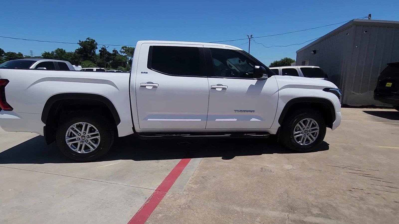 Used 2024 Toyota Tundra SR5 w/ SR5 Premium Package AWD/4WD image 9