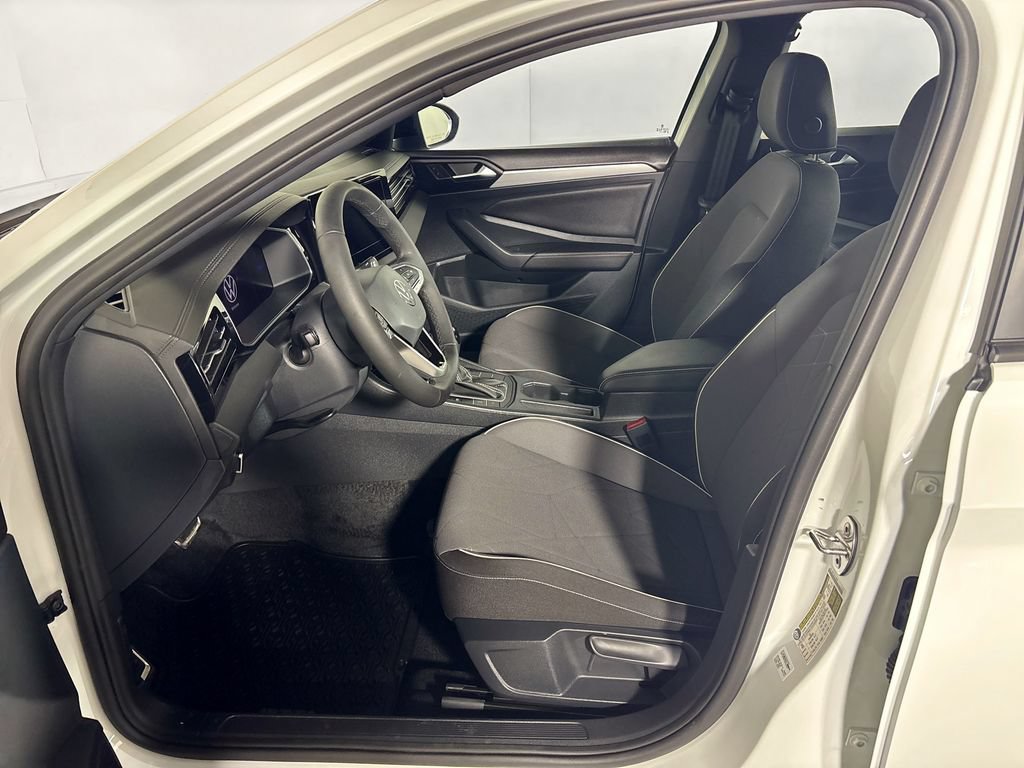 Used 2025 Volkswagen Jetta Sport FWD image 13