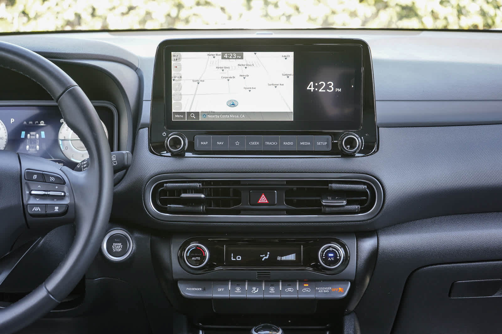 Used 2023 Hyundai Kona Limited AWD/4WD image 13