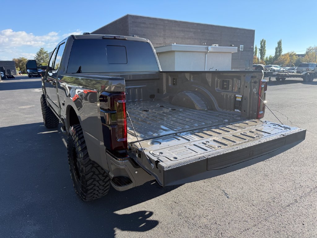 Used 2027 Ford F350 King Ranch w/ Tremor Off-Road Package AWD/4WD image 15